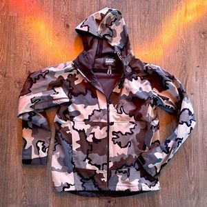 Kuiu Axis Hybrid Jacket. Vias camouflage. Size Large.